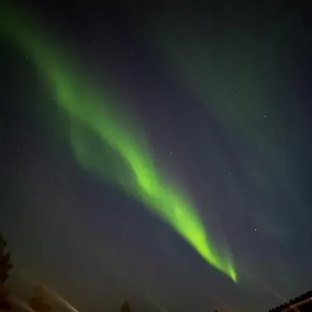 Modern Semi-detached House With Wonderful Location! 罗瓦涅米