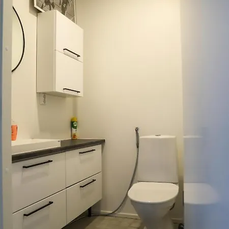 Modern Semi-detached House With Wonderful Location! Σπίτι διακοπών