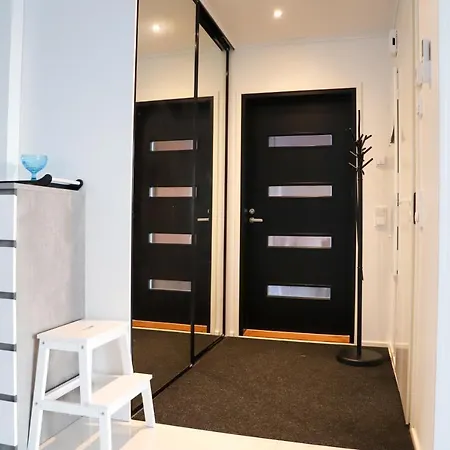 Modern Semi-detached House With Wonderful Location! *