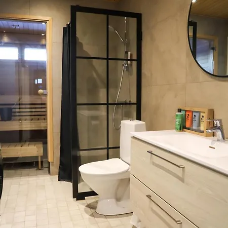 Modern Semi-detached House With Wonderful Location!