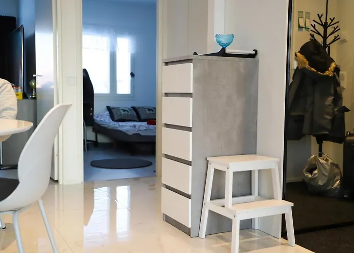 Modern Semi-detached House With Wonderful Location!