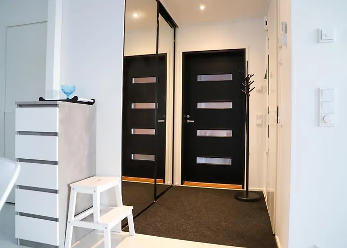 Modern Semi-detached House With Wonderful Location! *